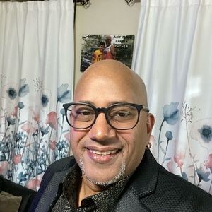 Meet your Posher, Victor